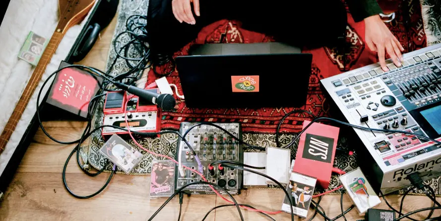 Cover Image for Maral Versus the Music Industry Rat Race